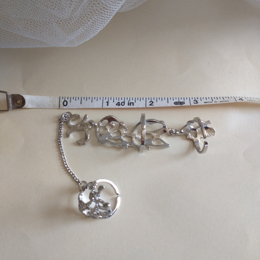 Silver Flower Jointed Chain Rings! - Picture 4 of 6